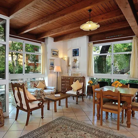 Plaza & Coffee Hotel 3*