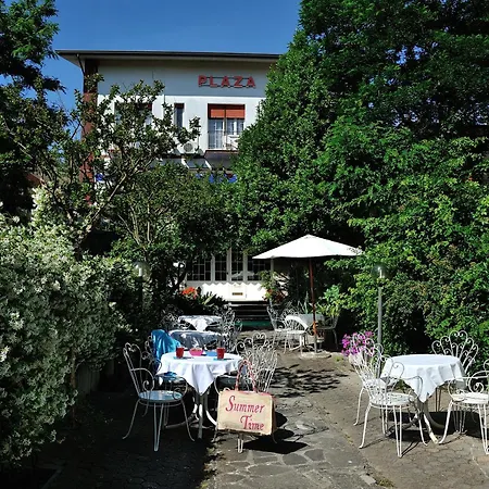 Plaza & Coffee Hotel 3*
