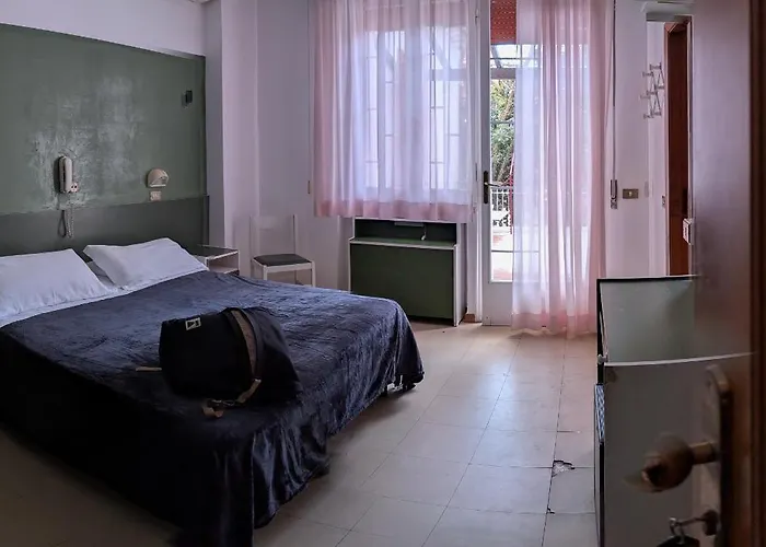 Plaza & Coffee 3* تْشيزيناتيكو